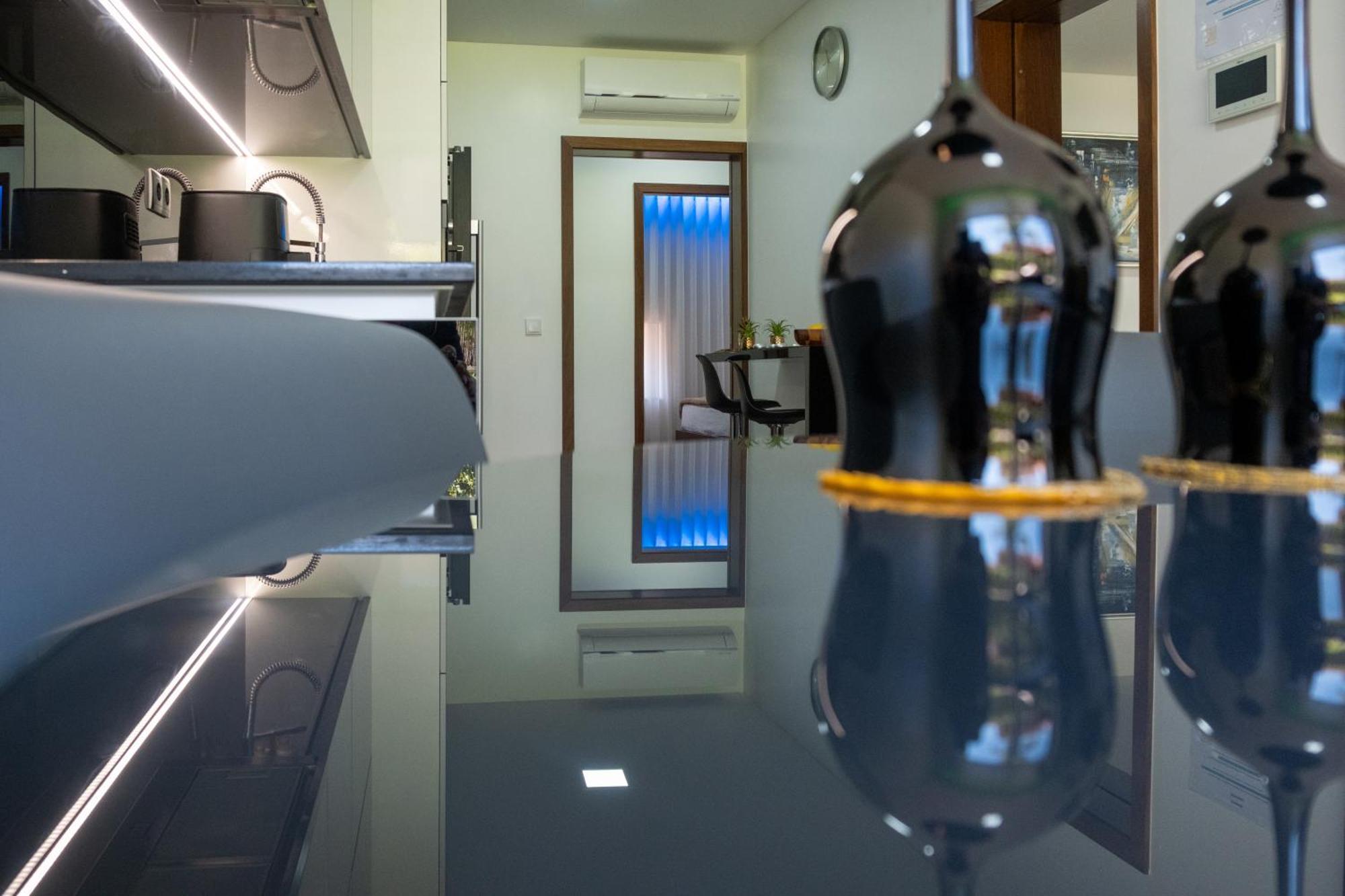 Deluxe Villa Home, Peace & Spa Вила ду Конде Екстериор снимка